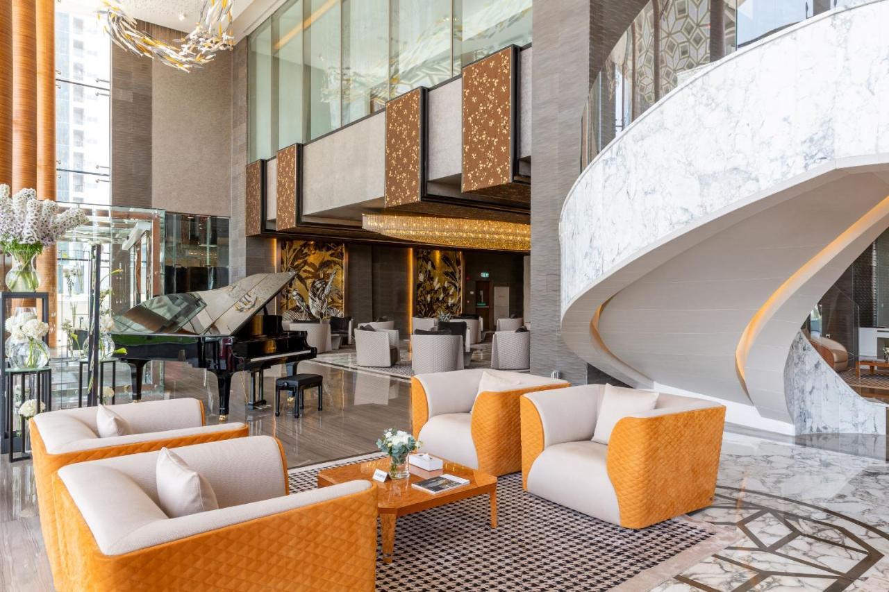 The Bentley Luxury Hotel & Suites Doha Exterior foto The lobby of the hotel